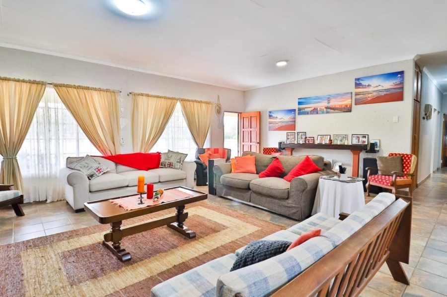 5 Bedroom Property for Sale in Donkerhoek A H North West